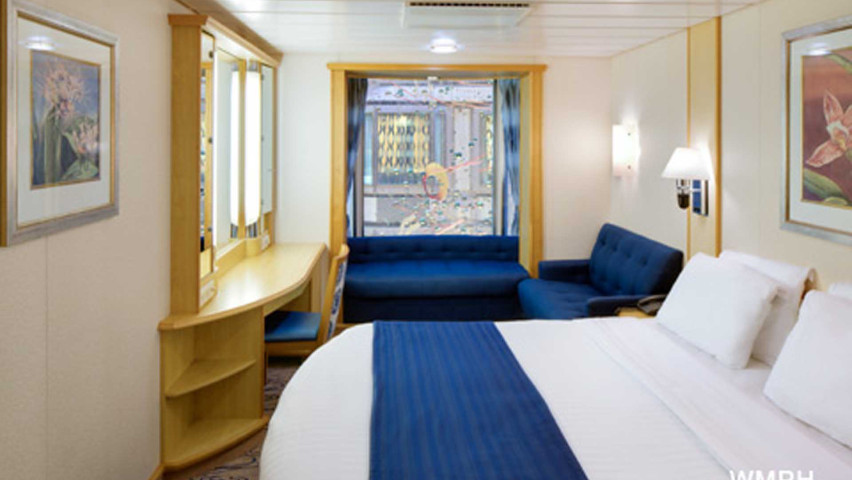 Promenade View Interior